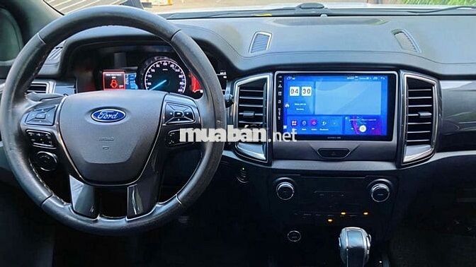 Ford Everest nhập bản Titanium full 2 cầu sx 2019