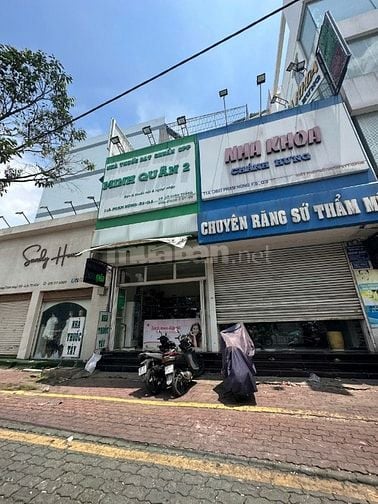 Ngộp Nh giảm 1ty bán gấp nhà 3lau mặt tiền Phạm Hùng,Q8,5.5x17m,đông 