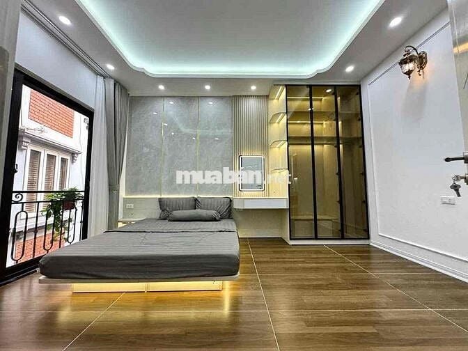 Chính chủ Bán nhà Xã Đàn 33 m2 Thang máy Sát phố Ô tô đỗ cổng Mới xây