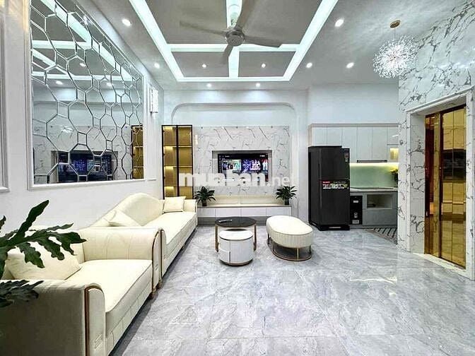Chính chủ Bán nhà Xã Đàn 33 m2 Thang máy Sát phố Ô tô đỗ cổng Mới xây
