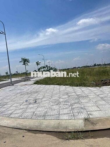 đường 16M+ góc đường 4m kinh doanh ngay giai đoạn 2