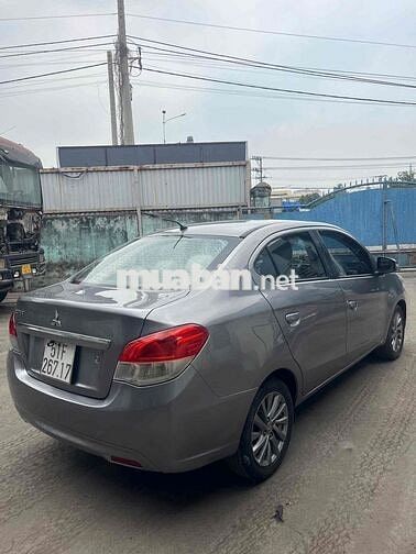 Mitsubishi Attrage 2016 Xám 5 chỗ