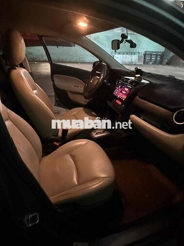Mitsubishi Attrage 2016 Xám 5 chỗ