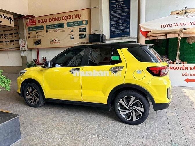 5 Chỗ, Nhập Indo— RAIZE 2024 1.0TURBO Vàng nóc đen