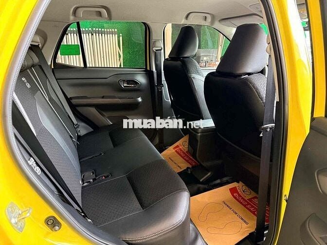 5 Chỗ, Nhập Indo— RAIZE 2024 1.0TURBO Vàng nóc đen