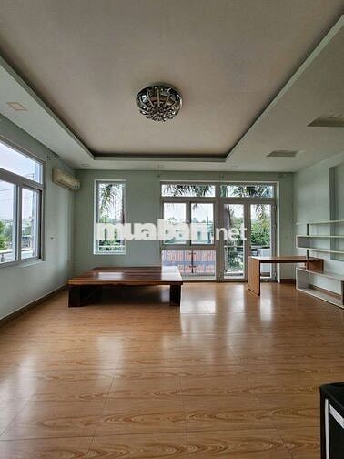 CHO THUÊ NHÀ BIỆT THỰ MẶT TIỀN ĐƯỜNG DT 743B TX TÂN UYÊN BÌNH DƯƠNG CỦ