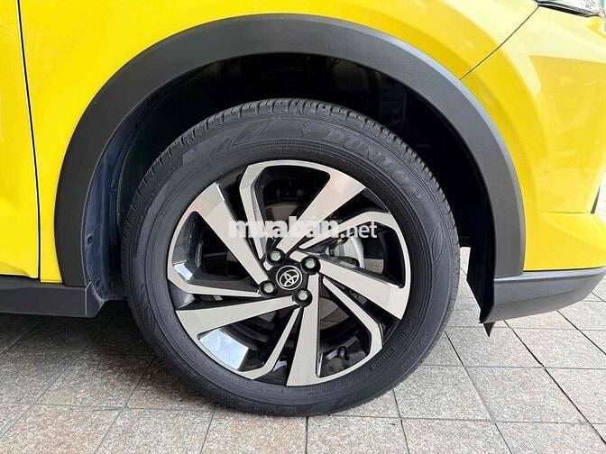 5 Chỗ, Nhập Indo— RAIZE 2024 1.0TURBO Vàng nóc đen