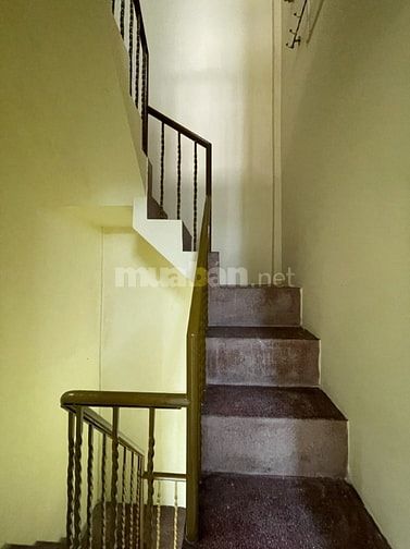 Bán nhà đường Nguyễn Thời Trung Q.5 - Ngay cầu Nguyễn Tri Phương