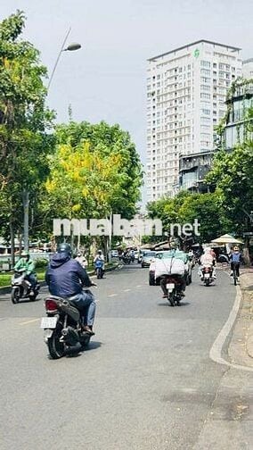 **MT TRƯỜNG SA –NGANG 5,5M  5 TẦNG KIÊN CỐ – 4PN 4WC – CHỈ 15 TỶ TL**