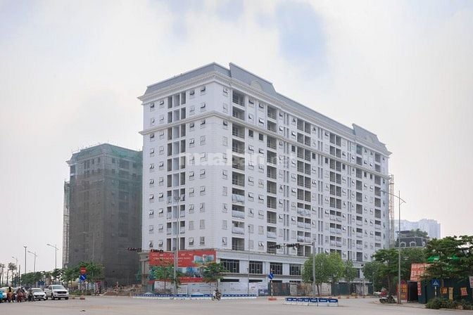 Bán căn góc 3PN 115m2 hướng ĐN ngay ngã tư Lê Quang Đạo