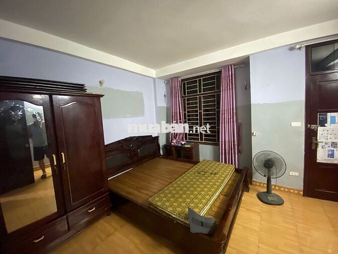 CHO THUÊ PHÒNG TẦNG 3 TRONG NHÀ RIÊNG 4 TẦNG – GIÁ 2TR8