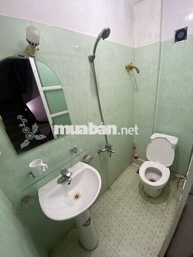 CHO THUÊ PHÒNG TẦNG 3 TRONG NHÀ RIÊNG 4 TẦNG – GIÁ 2TR8