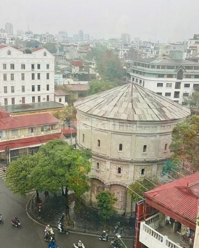 BÁN TÒA NHÀ 10 TẦNG MẶT PHỐ 71 HÀNG THAN- DT 90m2, thang máy thang bộ