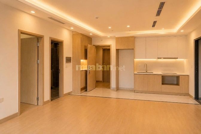 Bán căn góc 3PN 115m2 hướng ĐN ngay ngã tư Lê Quang Đạo