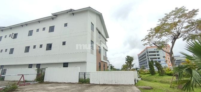 CHO THUÊ SHOPHOUSE VỊ TRÍ VÀNG – GIÁ CHỈ 7.5 TRIỆU/THÁNG! 