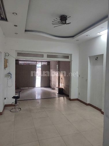Cho thuê nhà Mặt tiền Nguyễn Ảnh Thủ - Trung Chánh -Hóc Môn