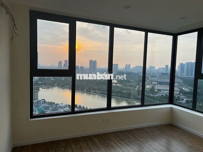 Bán chung cư Trinity 2 ngủ - 75m2- ô tô - 7,3 tỷ