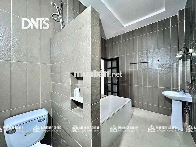 Balcony 1PN_Bồn Tắm_Tôn Đức Thắng_Cầu Bason_Công Trường Mê Linh_Quận 1