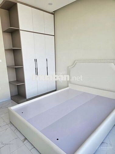 Bán chung cư Trinity 2 ngủ - 75m2- ô tô - 7,3 tỷ