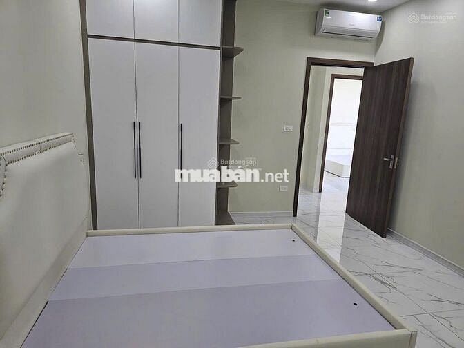 Bán chung cư Trinity 2 ngủ - 75m2- ô tô - 7,3 tỷ