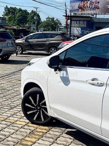 Mitsubishi Xpander Premium 1.5L AT 2026 Trắng