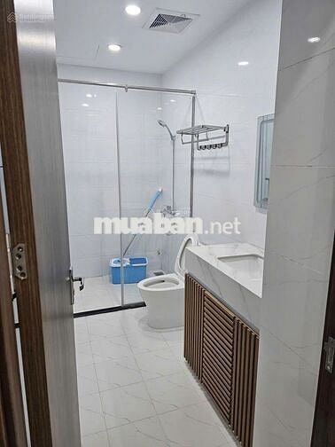 Bán chung cư Trinity 2 ngủ - 75m2- ô tô - 7,3 tỷ
