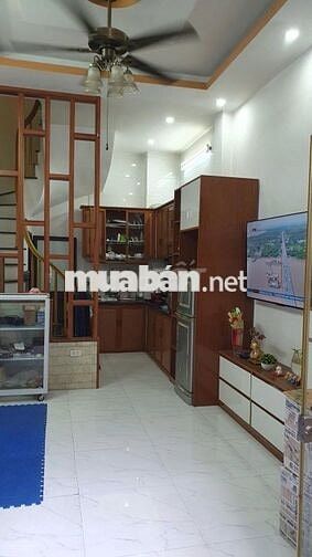 Nhà 4 tầng 30m² Nam Dư 3 Ngủ Tiềm Năng, có chỗ để xe máy riêng