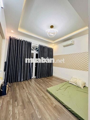 Cho Thuê Nhà Mới Sạch Sẻ DT 4x17 1Trệt 3Lầu 4Pn 5Wc Sân Thượng Hẻm Tải