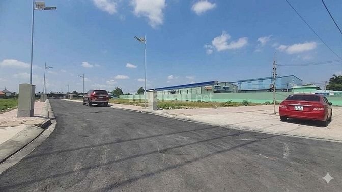 BÁN ĐẤT CHƠN THÀNH BÌNH PHƯỚC GẦN KCN BECAMEX DT 300M2 GIÁ CHỈ 900TR
