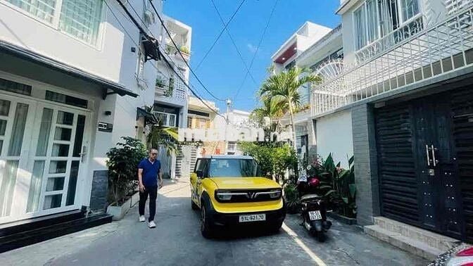 Nhỉnh 6 tỷ Xíu! Sở Hữu Nhà HXH, 35m2, 3 tầng, Lê Quang Định