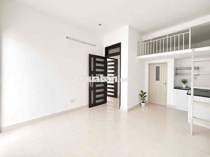 PHÒNG GÁC BAN CÔNG CỬA SỔ 40m2 GẦN CHỢ THẠCH ĐÀ