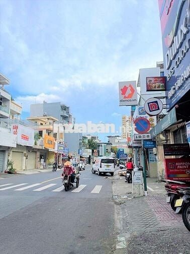  Nhà 2 Mặt Tiền Hẻm Lớn Đường Lạc Long Quân Giá Tốt.