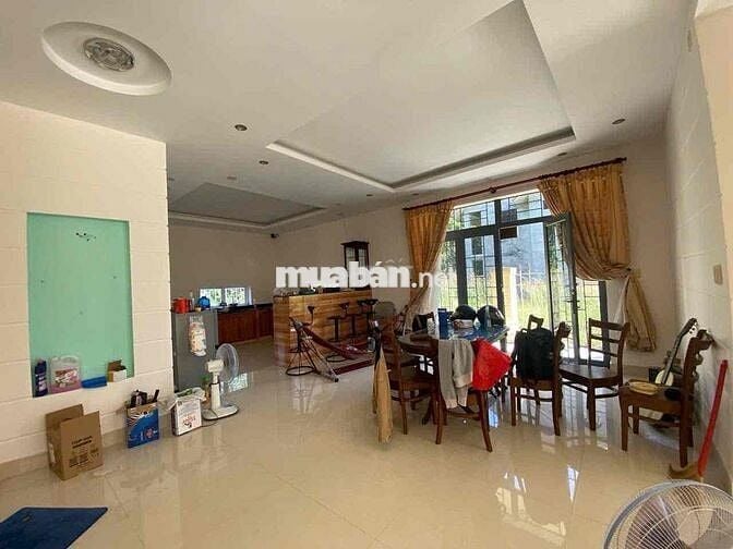 cho thuê biệt thự 5pn gần chợ  Tóc Tiên