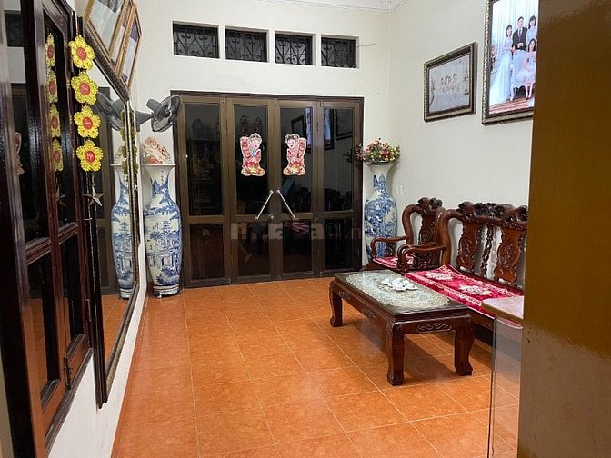 Cho thuê gấp tòa nhà gần đường Giải Phóng