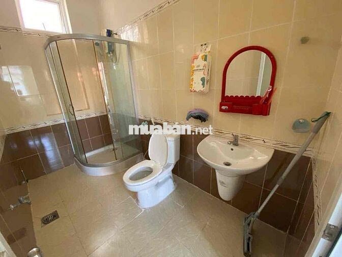 cho thuê biệt thự 5pn gần chợ  Tóc Tiên