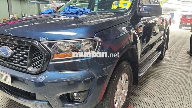 Ford Ranger XLS 2021 Xanh đậm 35.000 km