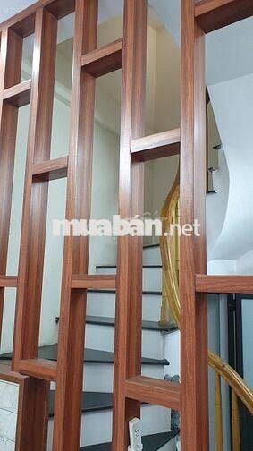 Nhà 4 tầng 30m² Nam Dư 3 Ngủ Tiềm Năng, có chỗ để xe máy riêng