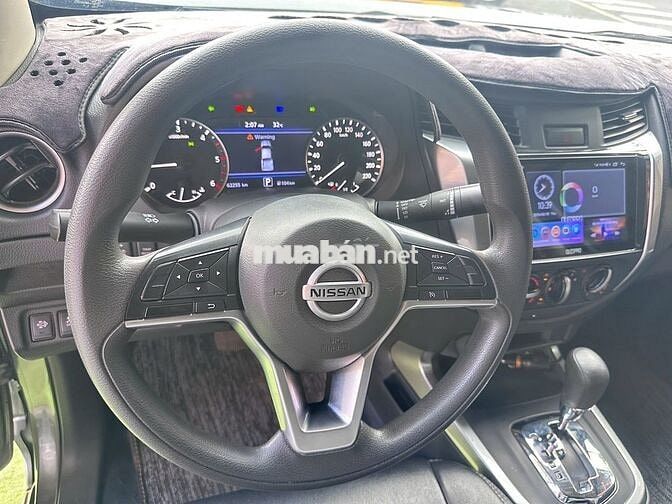 Nissan Navara 2023 Số tự động Xám