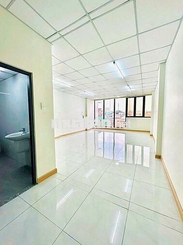 SIÊU PHẨM NHÀ MỚI - 7A Thành Thái, Quận 10. Ngang 5m, có thang máy.