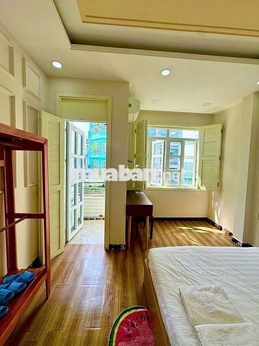 Cho thuê trọn gói nguyên căn 8 phòng lớn CHDV Quận 1