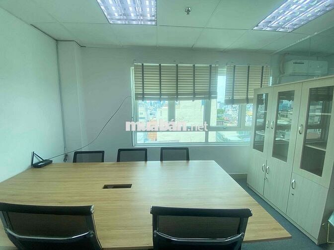 VĂN PHÒNG Q1 - 70m2 FULL NỘI THẤT - NGĂN SẴN PHÒNG