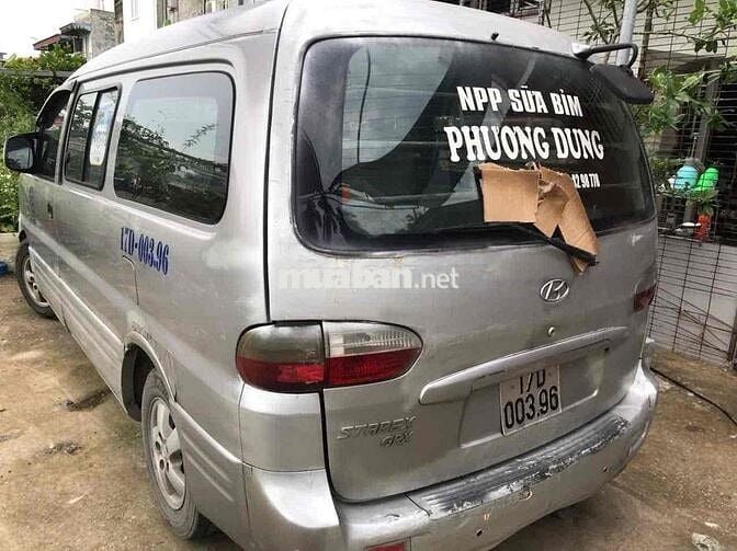 Hyundai County 2004 Bạc Tự động 6 chỗ