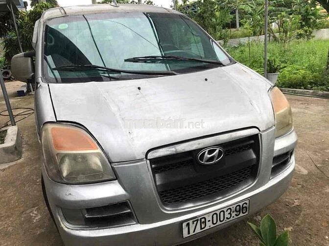 Hyundai County 2004 Bạc Tự động 6 chỗ