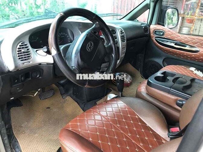 Hyundai County 2004 Bạc Tự động 6 chỗ