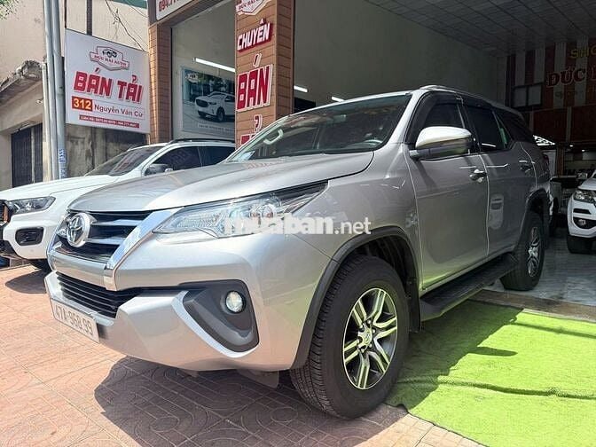 Toyota Fortuner 2019 số sàn
