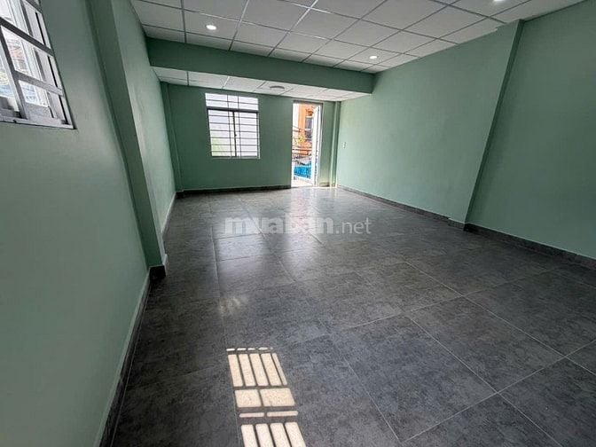 Bán nhà hẻm xe hơi Trường Chinh, DT 4.5x12.6m, 2 tầng, Giá 4.68 tỷ 
