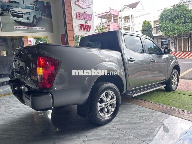 Nissan Navara 2023 Số tự động Xám