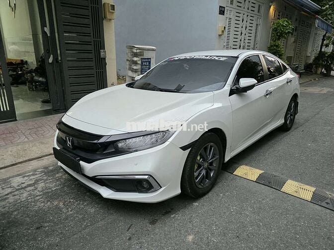 Honda Civic Trắng 5 chỗ