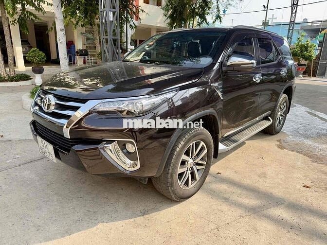Toyota Fortuner 2.8 AT 4*4