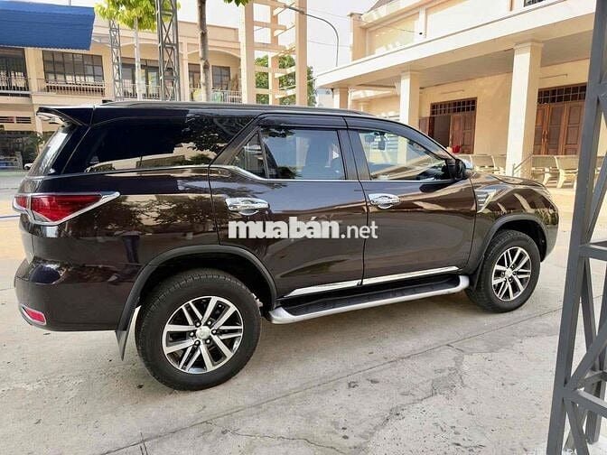 Toyota Fortuner 2.8 AT 4*4